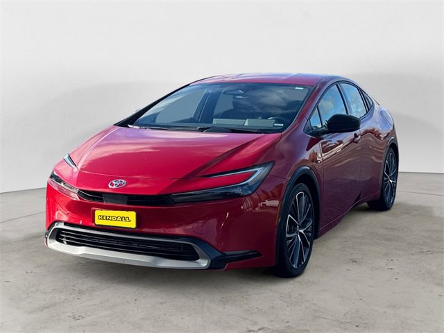 Used 2024 Toyota Prius XLE image 1