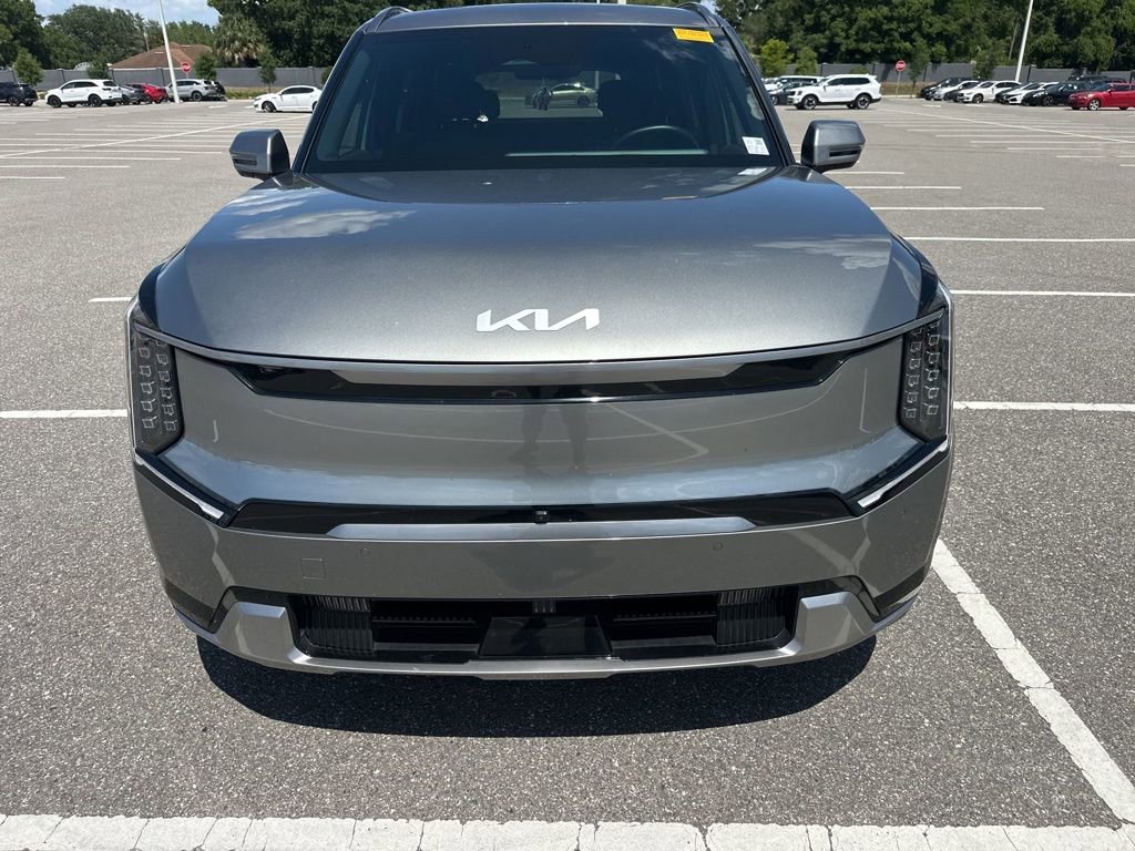 Certified 2024 Kia EV9 Land AWD/4WD image 18