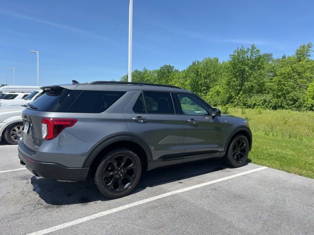 Used 2023 Ford Explorer ST-Line w/ Class IV Trailer Tow Package AWD/4WD image 1