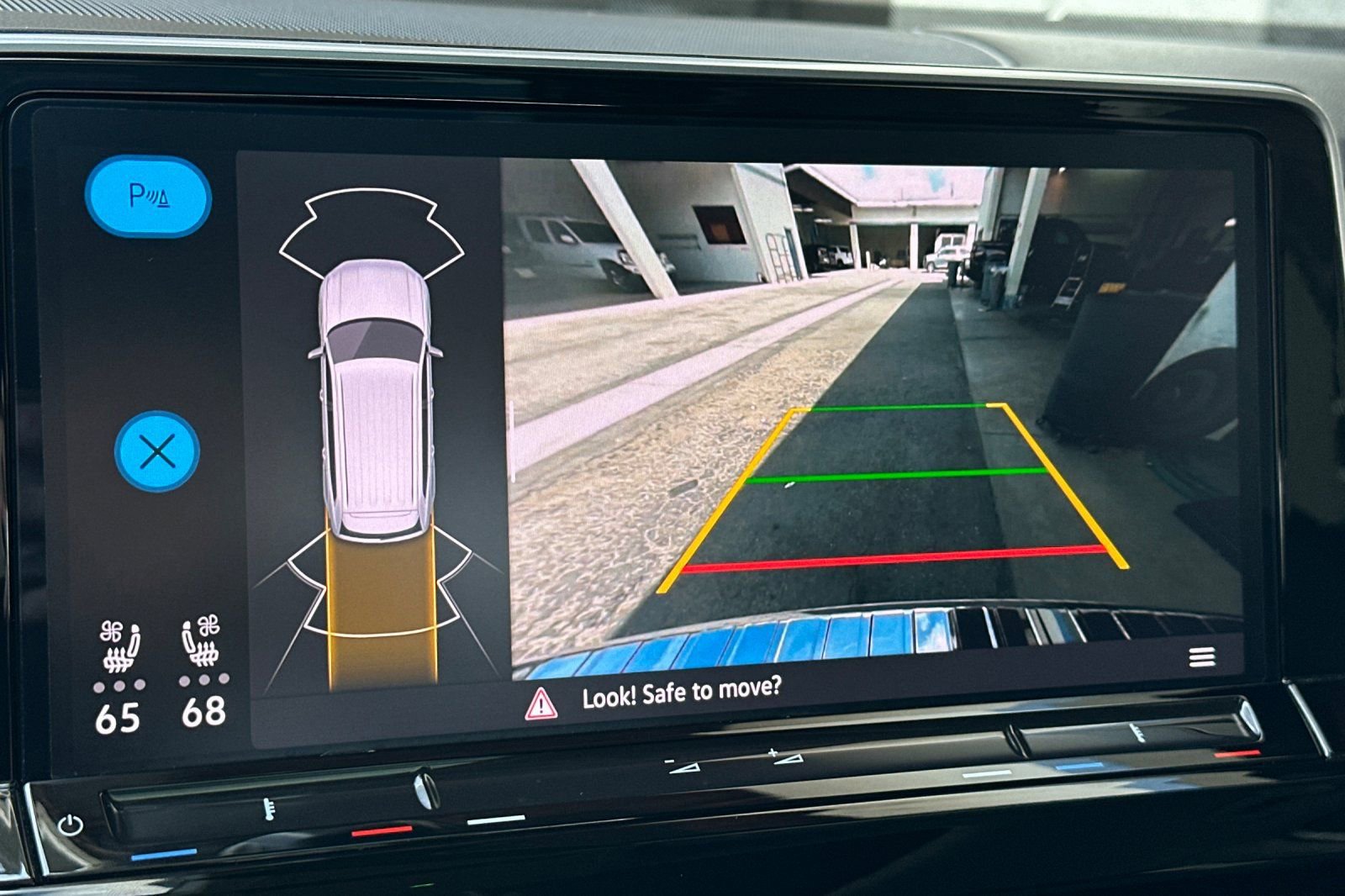 Used 2024 Volkswagen Atlas SE FWD image 27