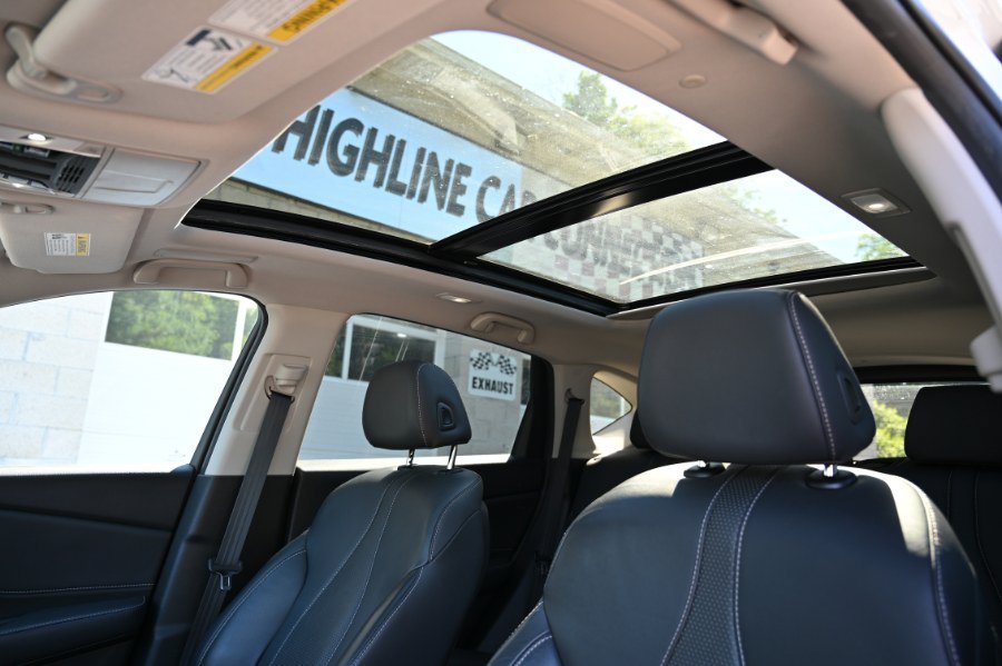 Used 2021 Acura RDX AWD w/ Technology Package image 3