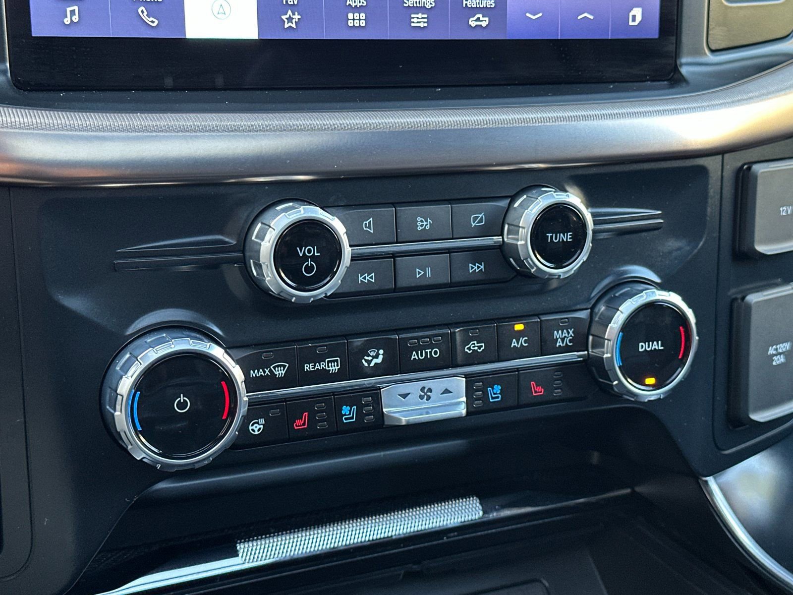 Used 2023 Ford F150 Raptor w/ Raptor Carbon Fiber Package image 24