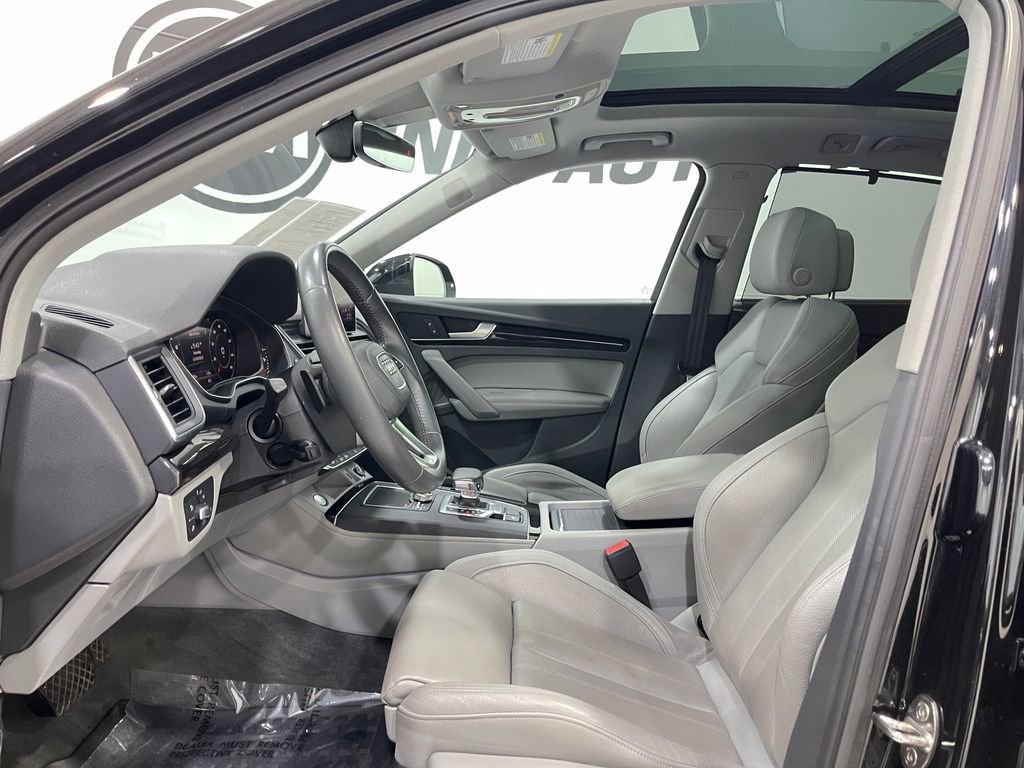 Used 2020 Audi Q5 2.0T Premium Plus w/ Premium Plus Package image 13