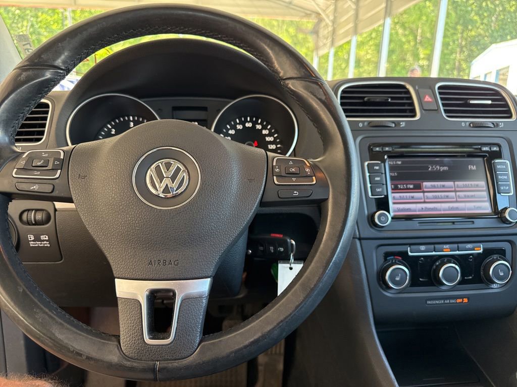 Used 2013 Volkswagen Golf TDI FWD image 5