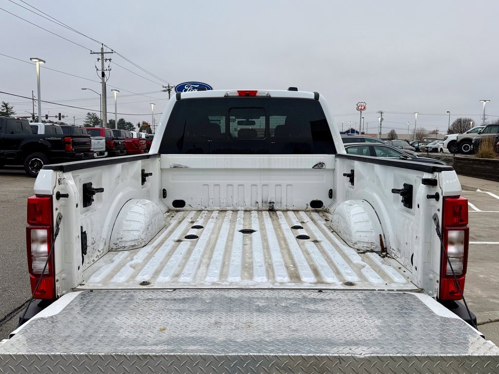 Used 2021 Ford F350 Lariat w/ Chrome Package image 13