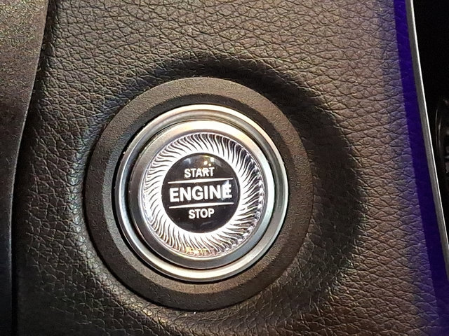 Used 2021 Mercedes-Benz C 300 4MATIC Coupe image 25