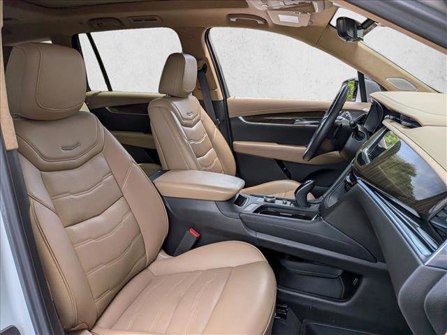 Used 2023 Cadillac XT6 Premium Luxury w/ Platinum Package AWD/4WD image 19