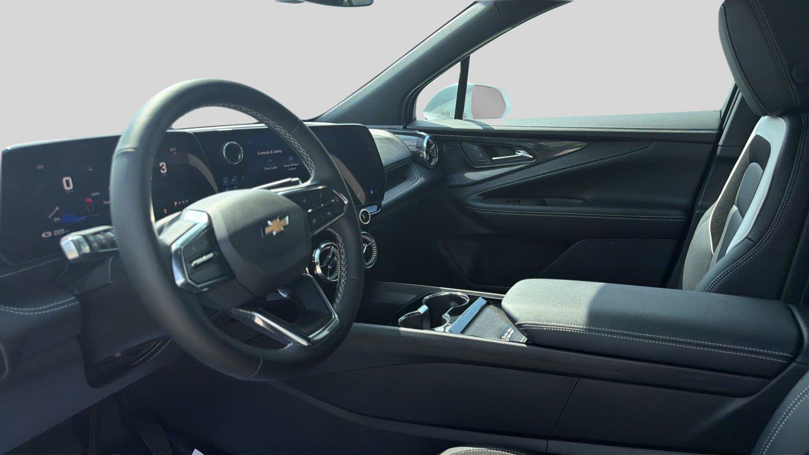 Used 2025 Chevrolet Blazer EV LT FWD image 15