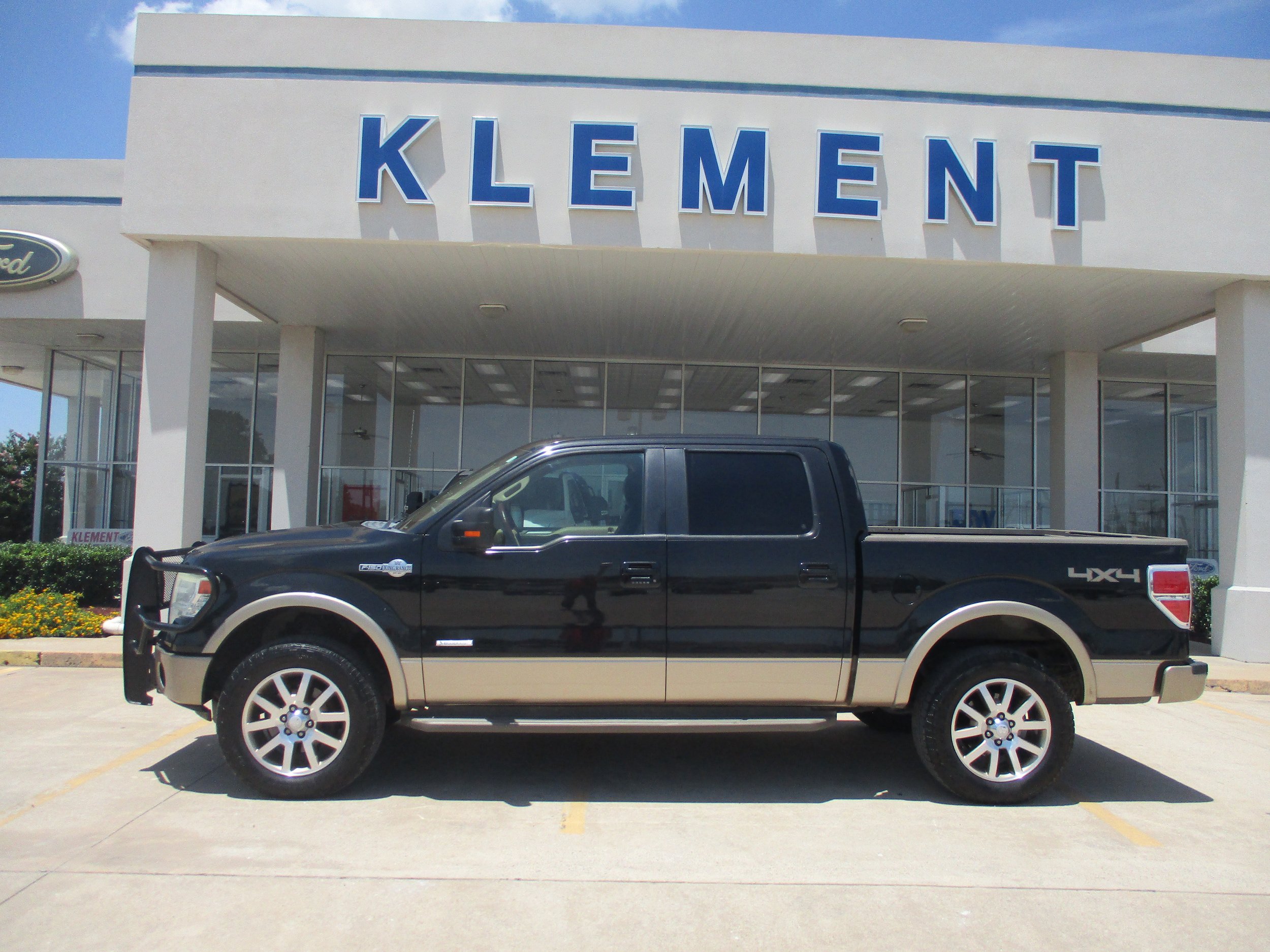 Used 2014 Ford F150 King Ranch w/ King Ranch Luxury Package AWD/4WD image 1
