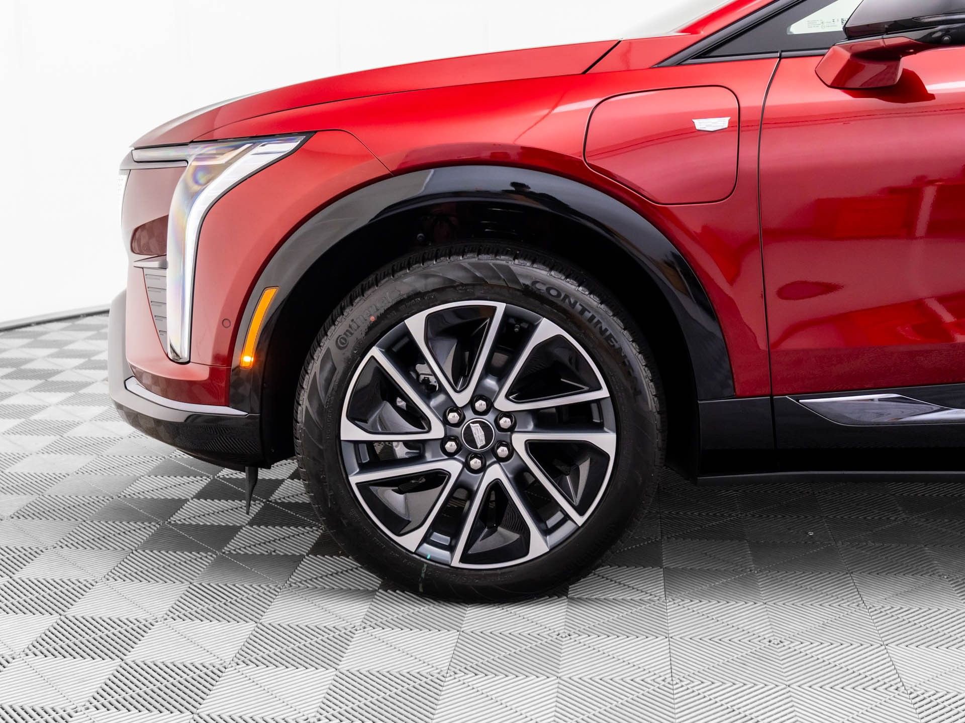 New 2026 Cadillac Optiq Sport 1 image 29