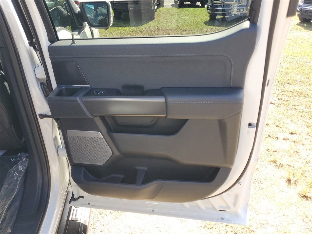 New 2025 Ford F150 Lariat w/ Equipment Group 501A Mid image 30
