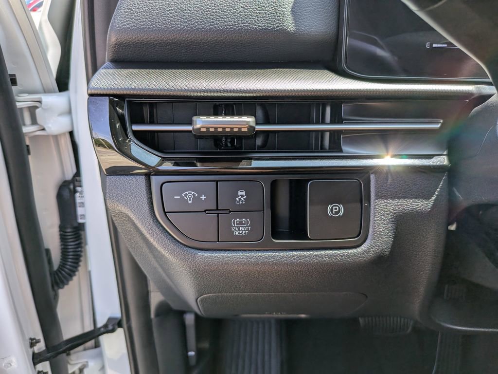 Certified 2026 Kia Sportage S AWD/4WD image 28