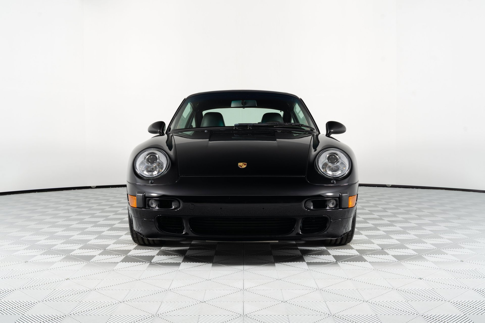 Used 1996 Porsche 911 Turbo RWD image 2
