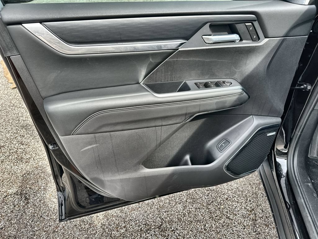 New 2026 GMC Acadia Elevation w/ Black Edition FWD image 21
