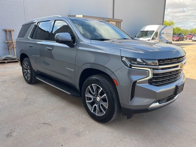 Used 2021 Chevrolet Tahoe LT w/ LT Signature Plus Package image 3