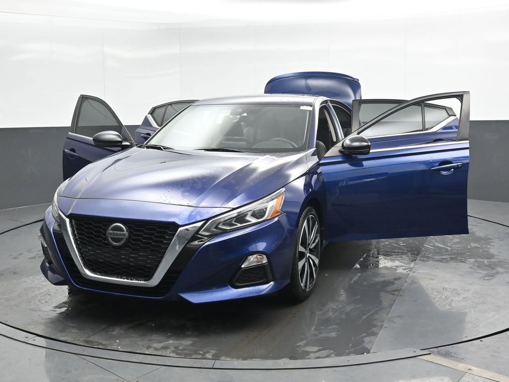 Used 2021 Nissan Altima 2.5 SR w/ SR Premium Package AWD/4WD image 45