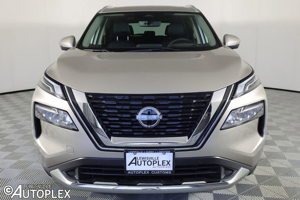 Used 2023 Nissan Rogue Platinum w/ Platinum Premium Package FWD image 2