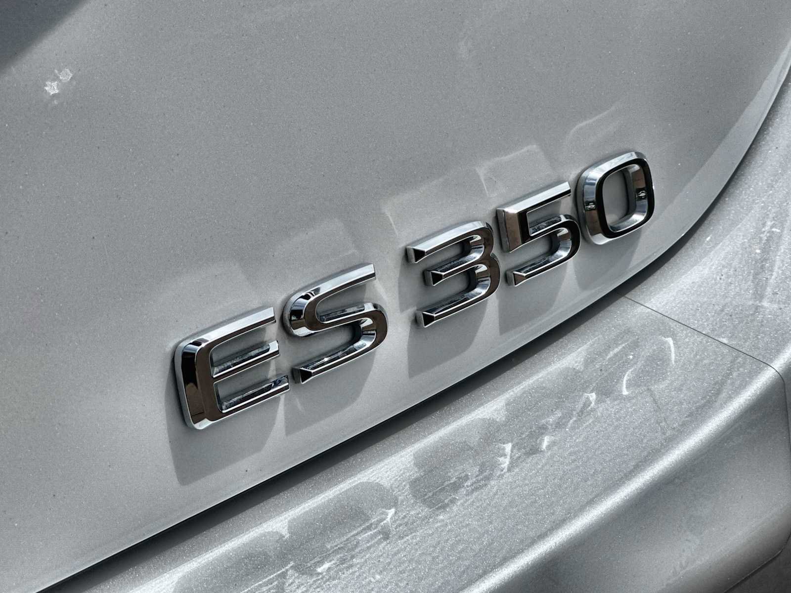 Used 2024 Lexus ES 350 Ultra Luxury w/ Accessory Package (Z2) FWD image 15