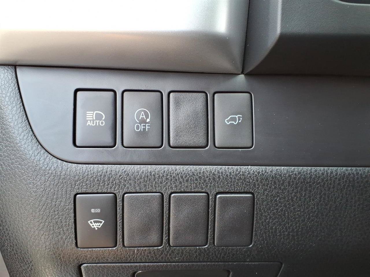 Used 2019 Toyota Highlander XLE AWD/4WD image 5