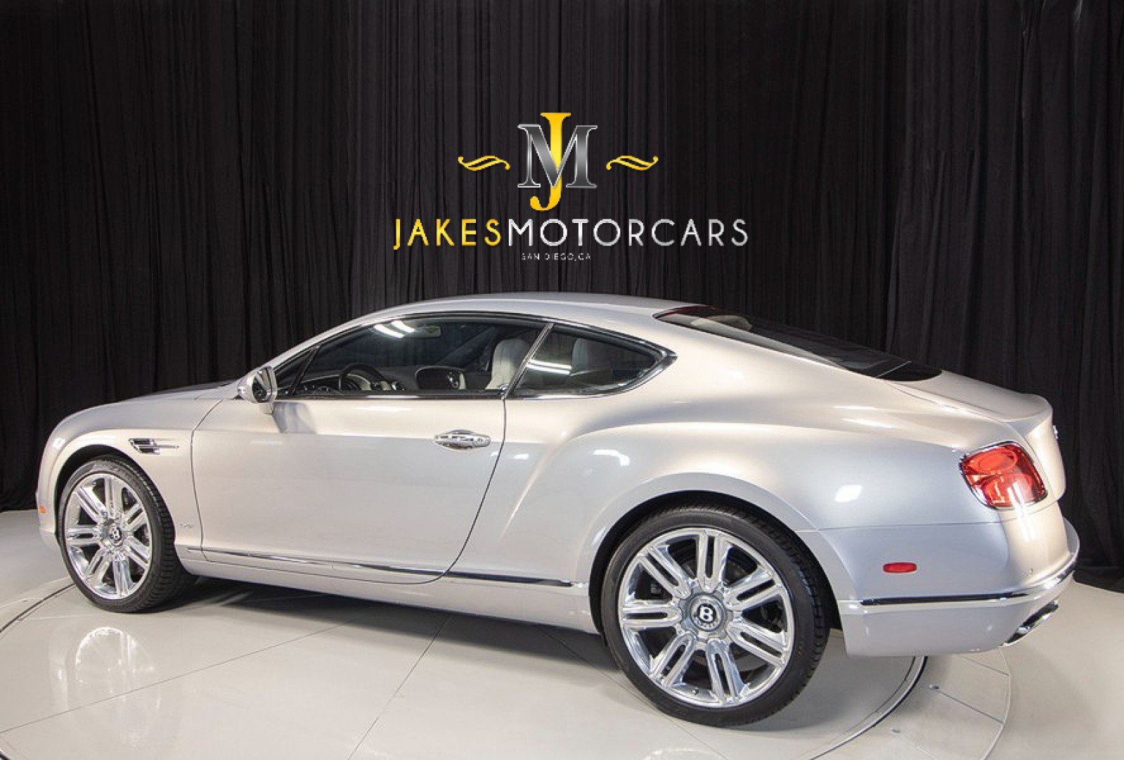 Used 2017 Bentley Continental GT image 6