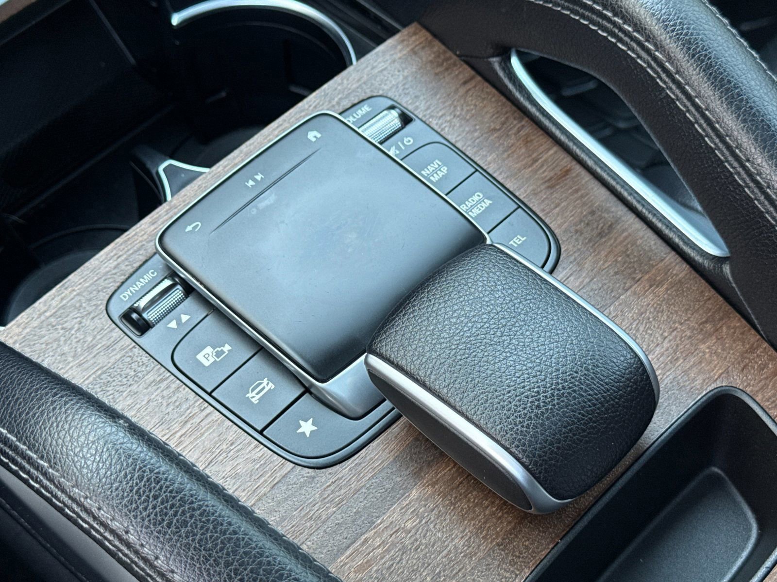 Used 2022 Mercedes-Benz GLE 350 4MATIC image 31