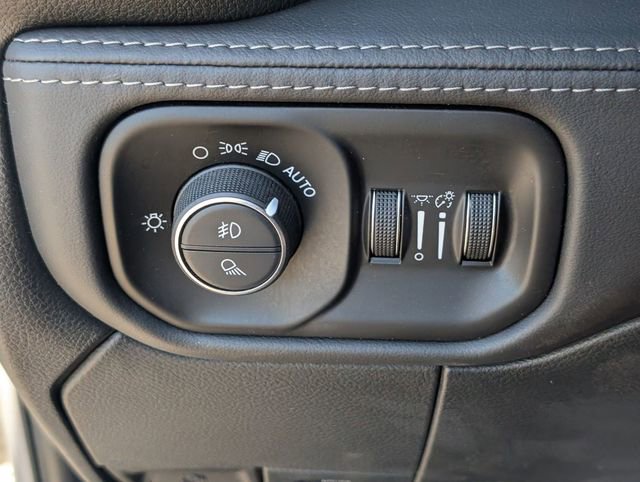 Used 2022 RAM 2500 Limited AWD/4WD image 14