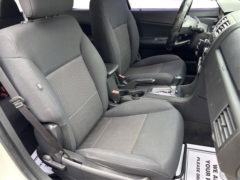 Used 2010 Dodge Avenger SXT FWD image 11