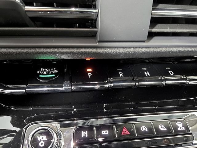 Used 2026 Lincoln Corsair Premiere FWD image 14
