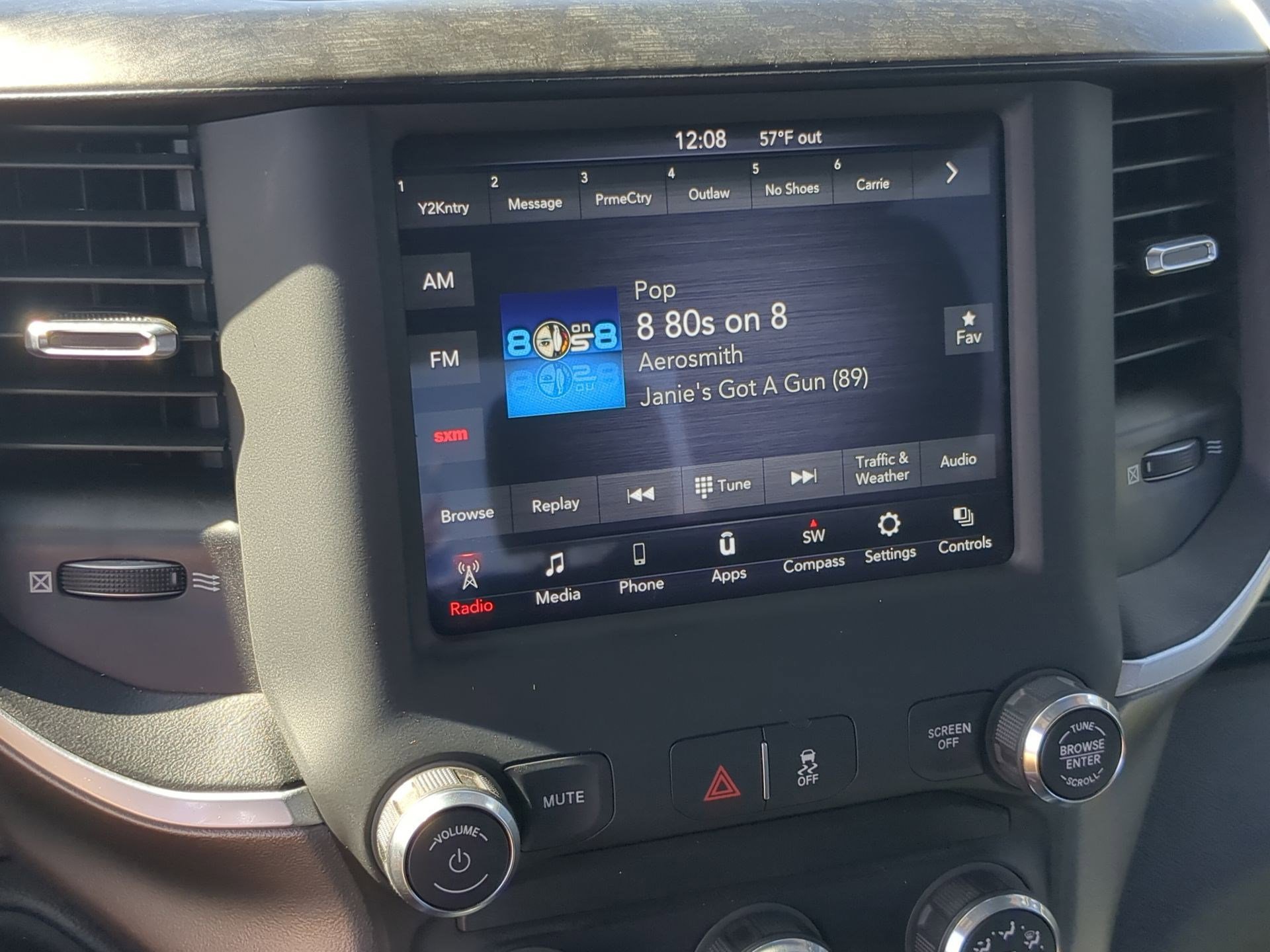 Used 2021 RAM 2500 Big Horn w/ Level 1 Equipment Group image 16