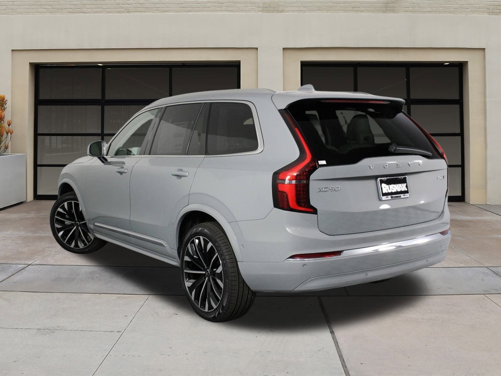 New 2026 Volvo XC90 B6 Ultra image 3