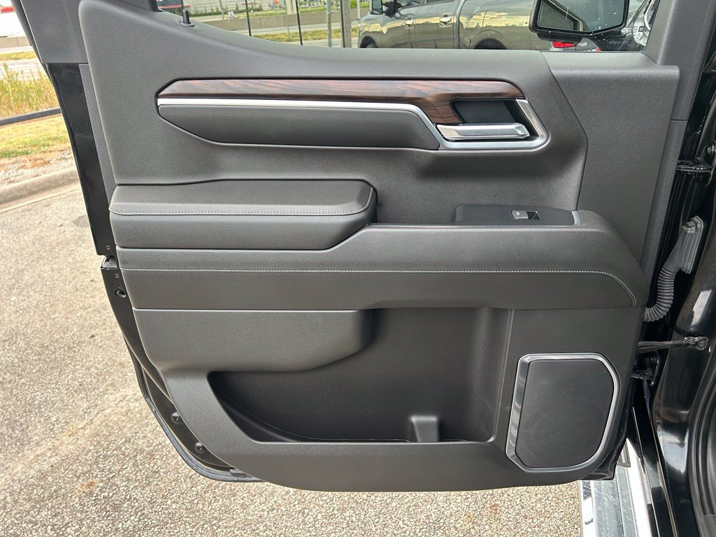 Used 2022 GMC Sierra 1500 SLT RWD image 13