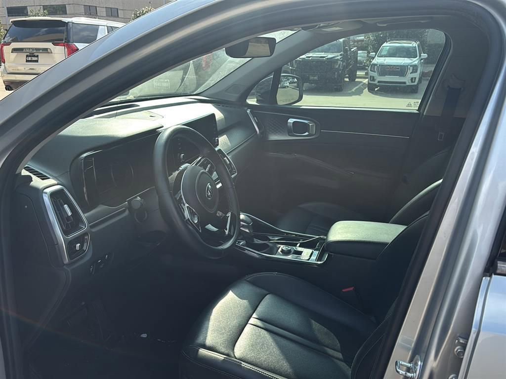 Used 2021 Kia Sorento SX image 10