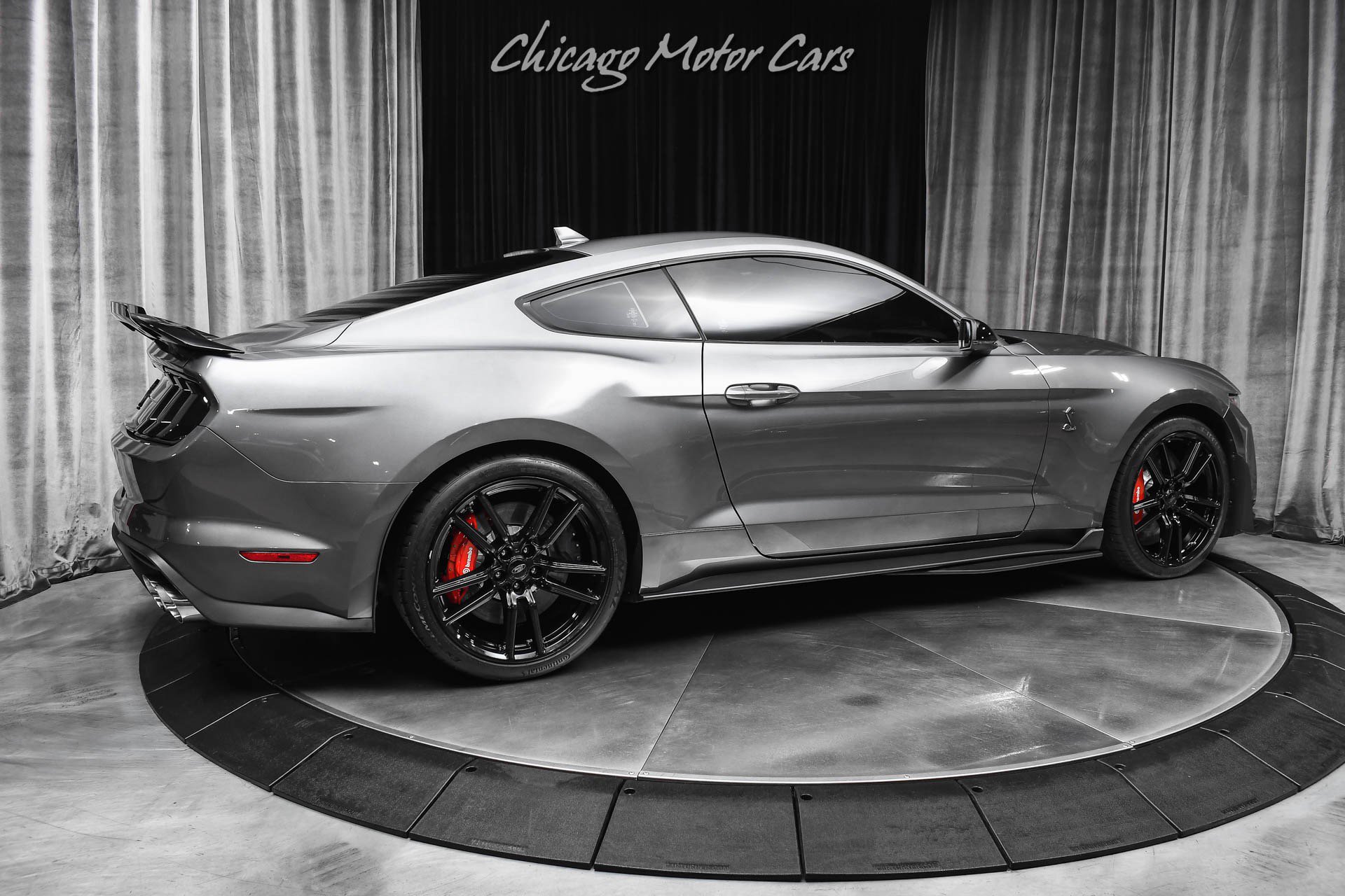Used 2021 Ford Mustang Shelby GT500 w/ Technology Package RWD image 5
