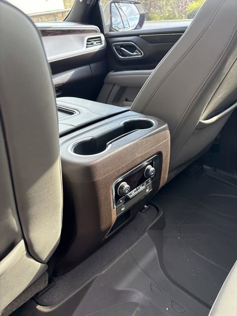 Used 2021 Chevrolet Tahoe LT w/ LT Signature Package image 20