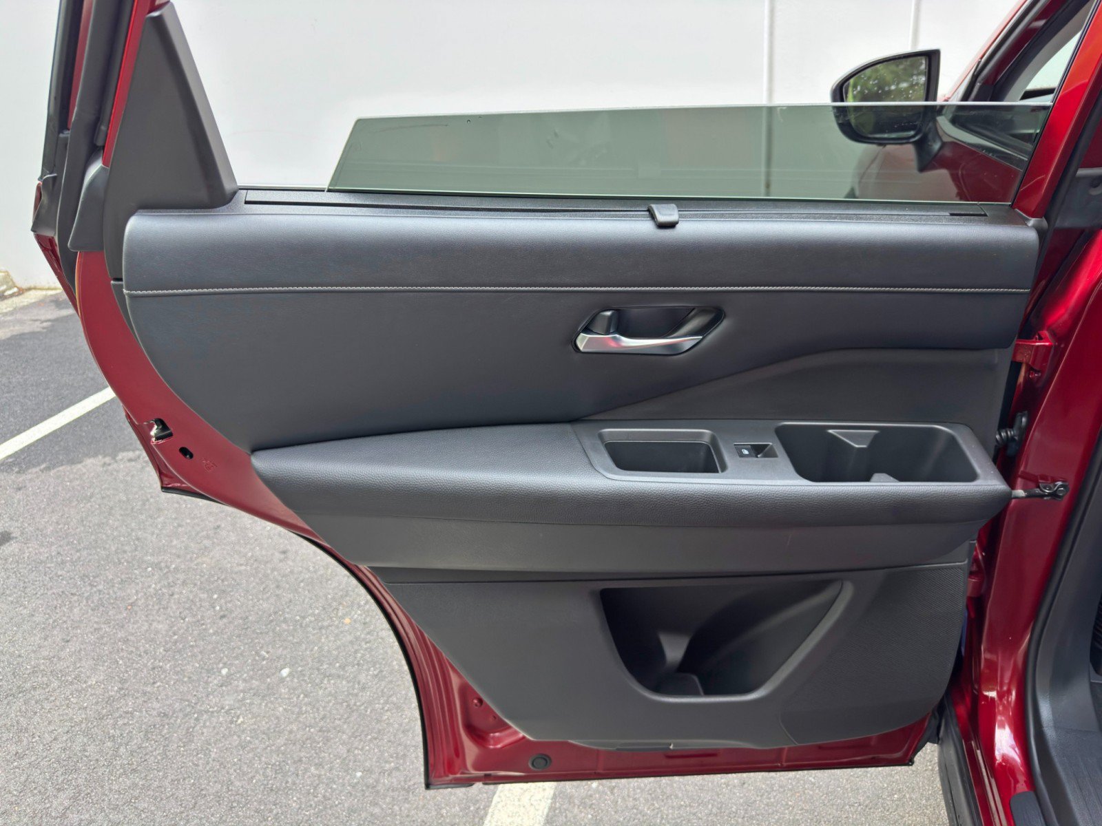 Used 2023 Nissan Pathfinder SL FWD image 41