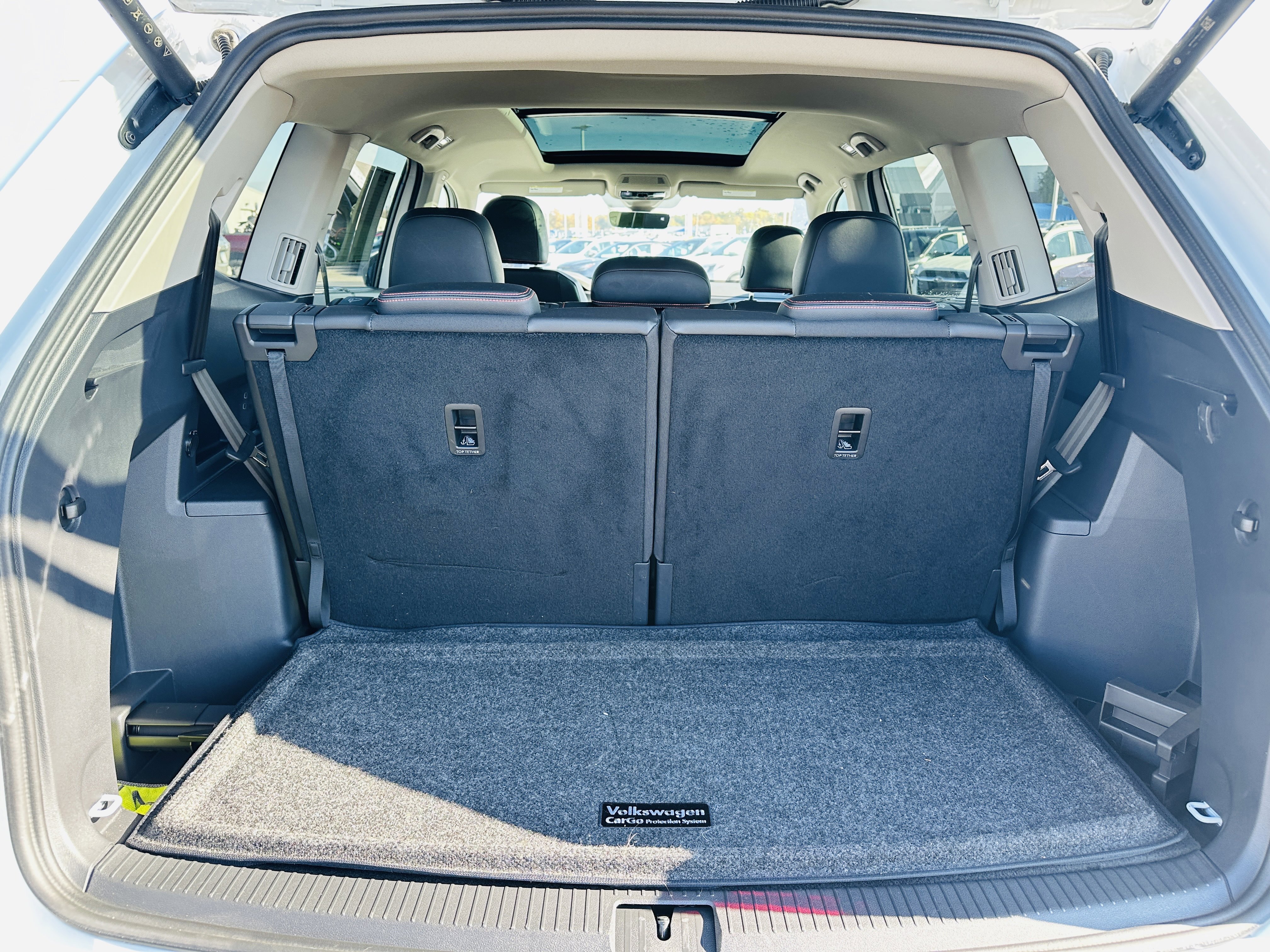 Used 2024 Volkswagen Atlas Peak Edition SEL image 28