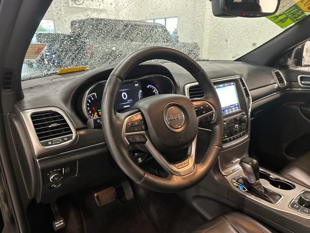 Used 2018 Jeep Grand Cherokee Limited AWD/4WD image 12