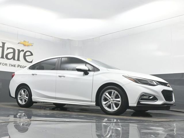 Used 2017 Chevrolet Cruze LT w/ Sun And Sound Package image 2