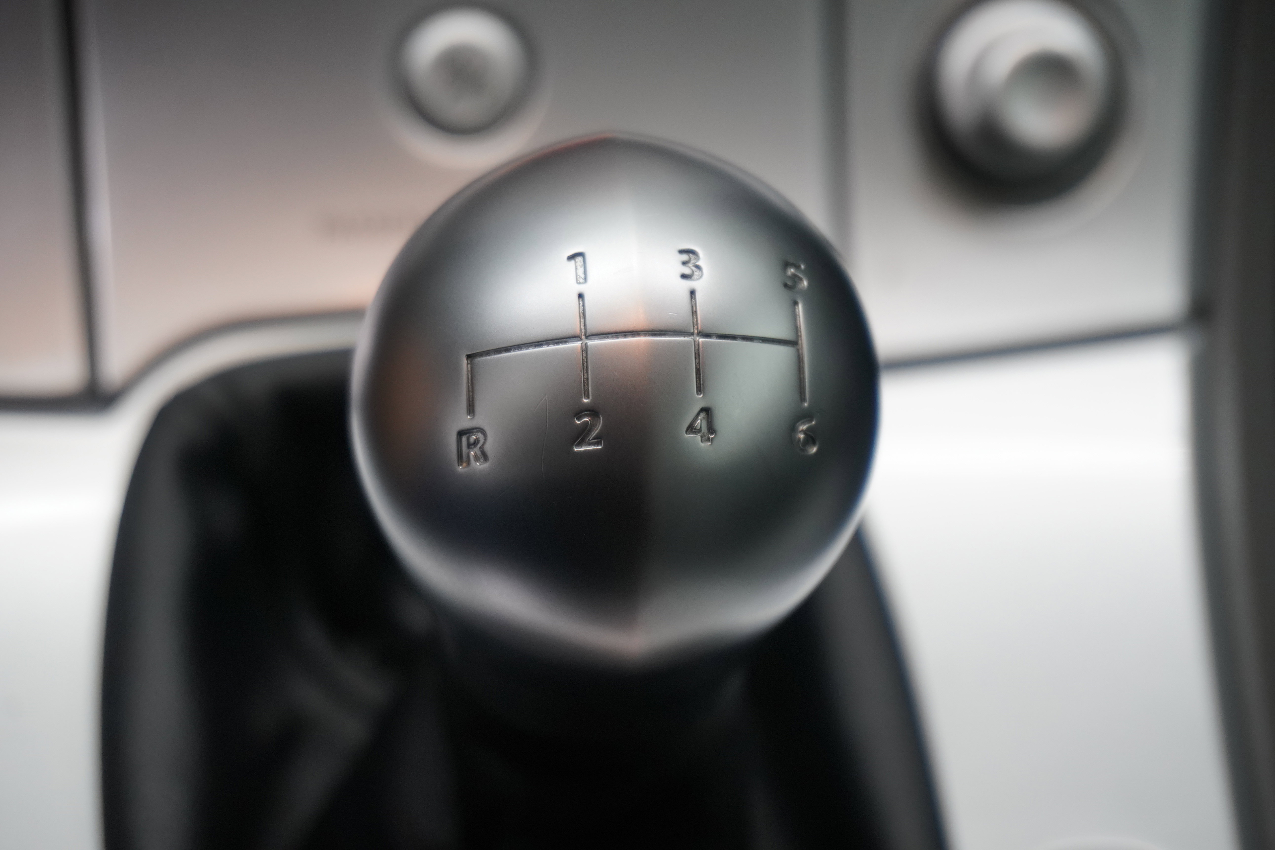 Used 2004 Chrysler Crossfire Coupe image 17