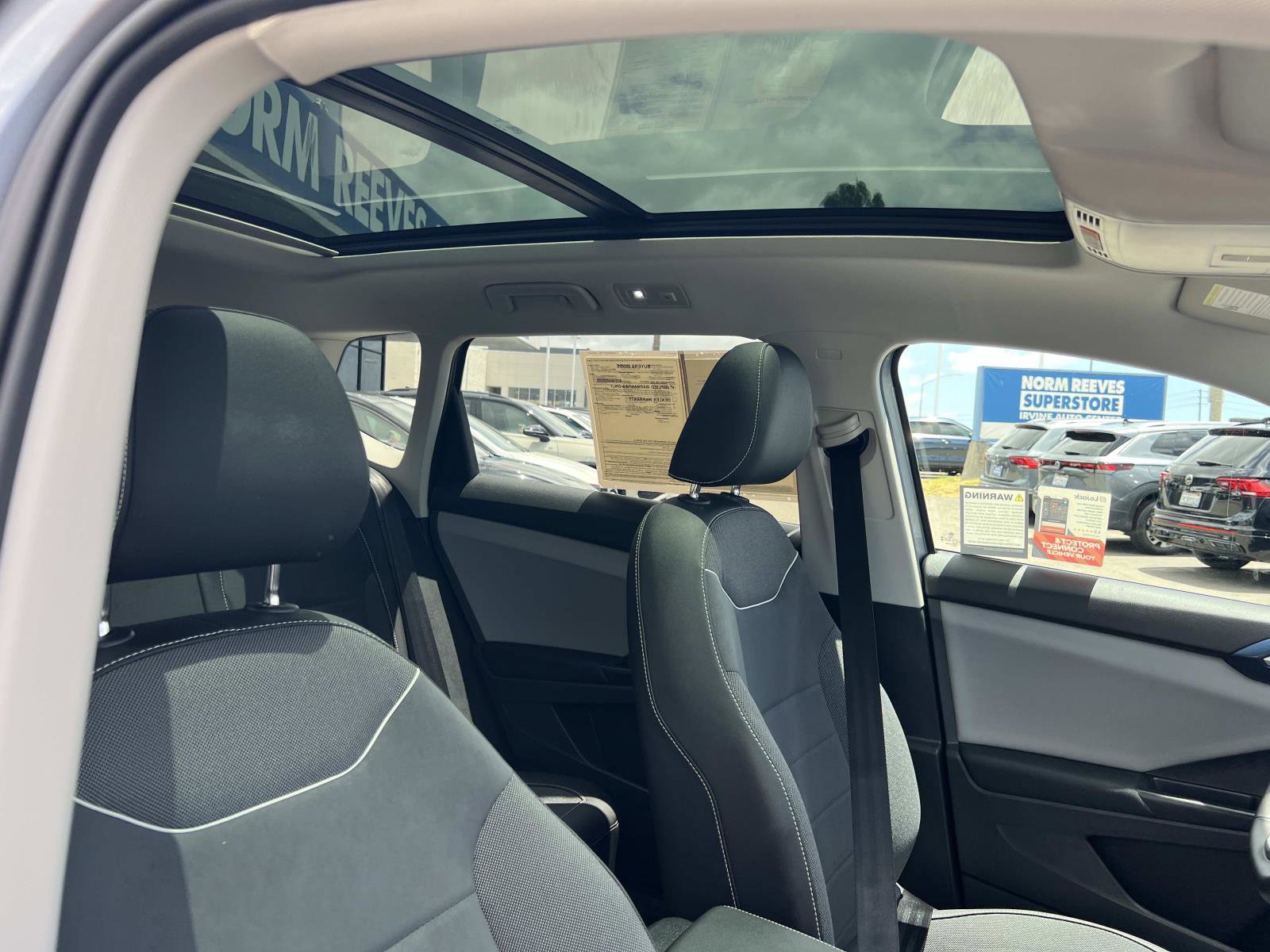 Certified 2023 Volkswagen Taos SE w/ Panoramic Sunroof Package FWD image 31