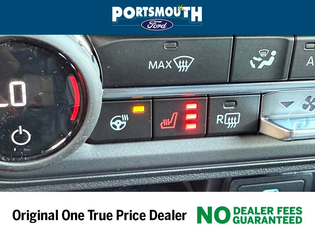 New 2025 Ford Bronco Badlands image 12