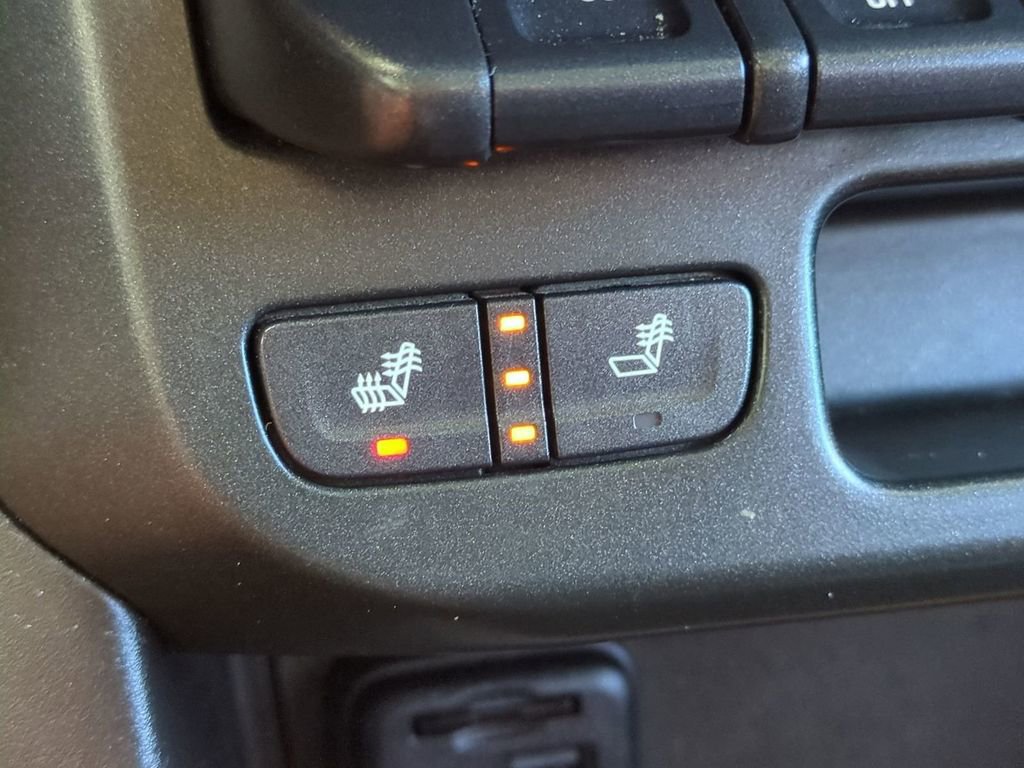 Used 2020 Chevrolet Colorado Z71 image 27