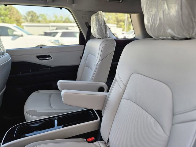 New 2026 Nissan Pathfinder SL w/ SL Premium Package image 28