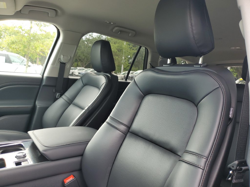 New 2026 Lincoln Aviator 2WD image 19