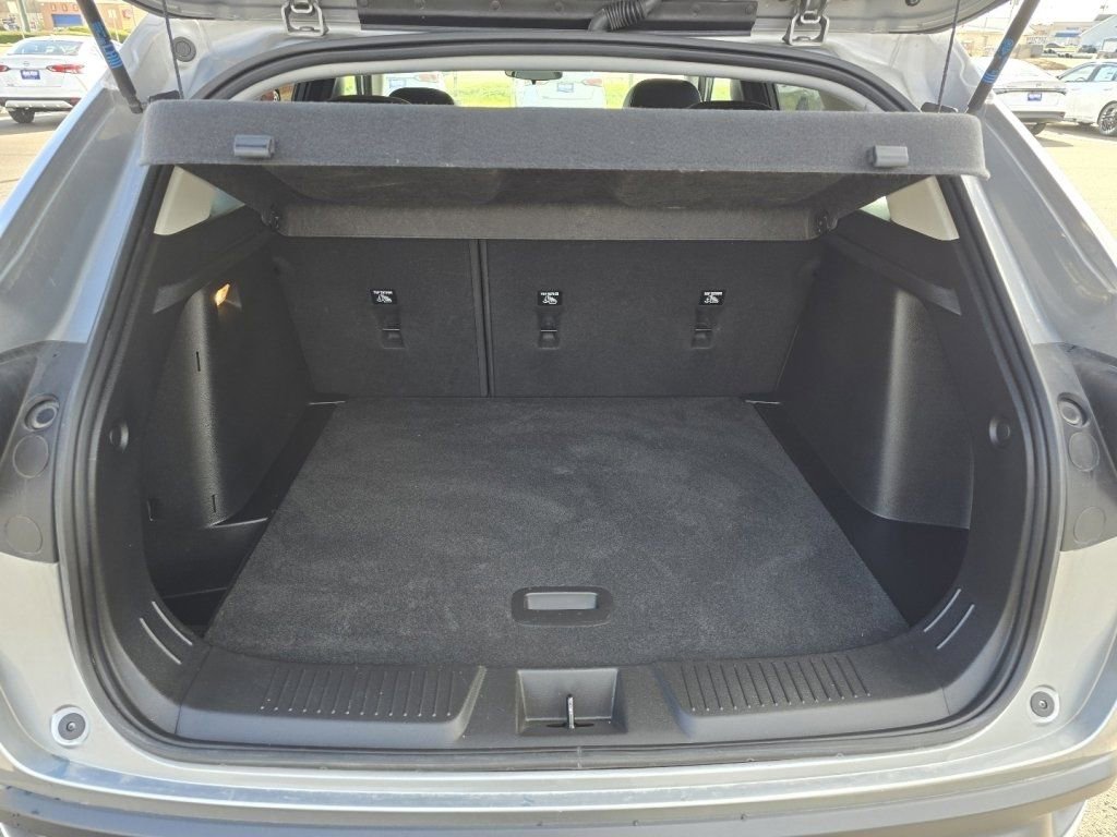 Used 2024 Chevrolet Trax LT w/ Driver Confidence Package image 14