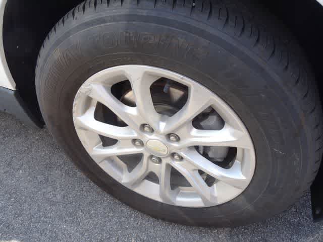 Used 2020 Chevrolet Equinox LT w/ Driver Convenience Package FWD image 13