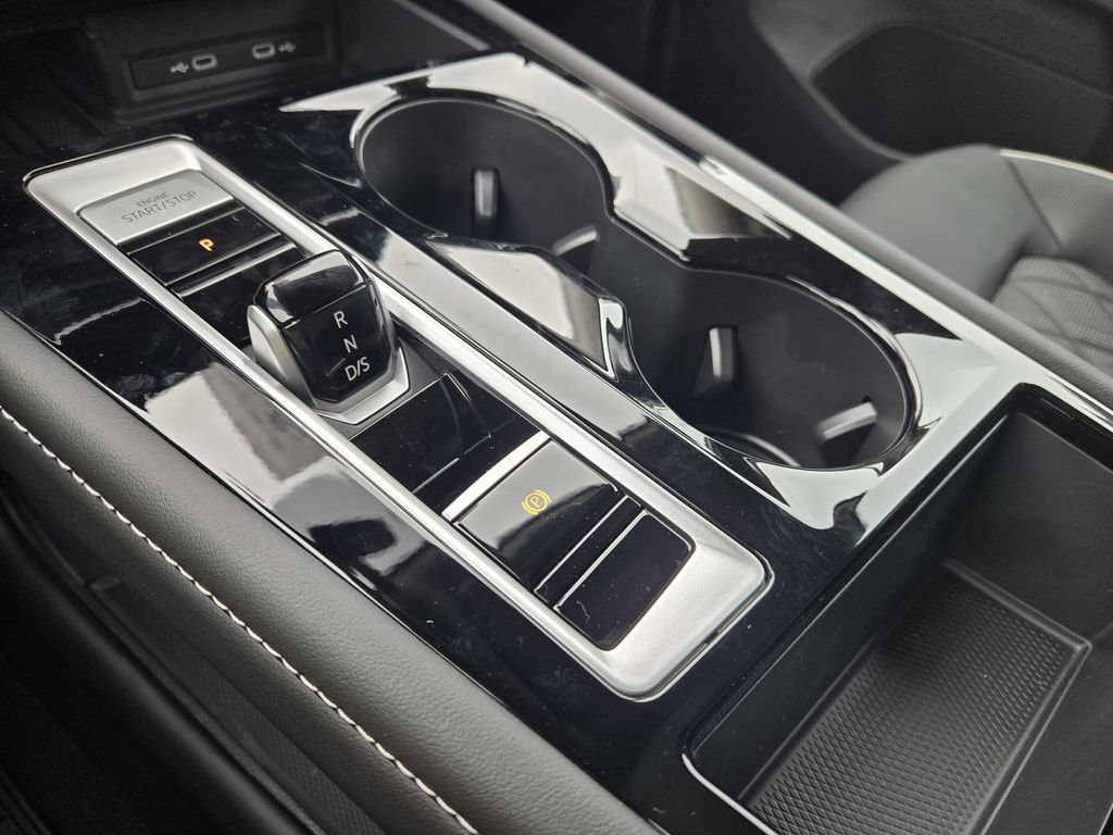 New 2026 Volkswagen Atlas SEL Premium R-Line image 17