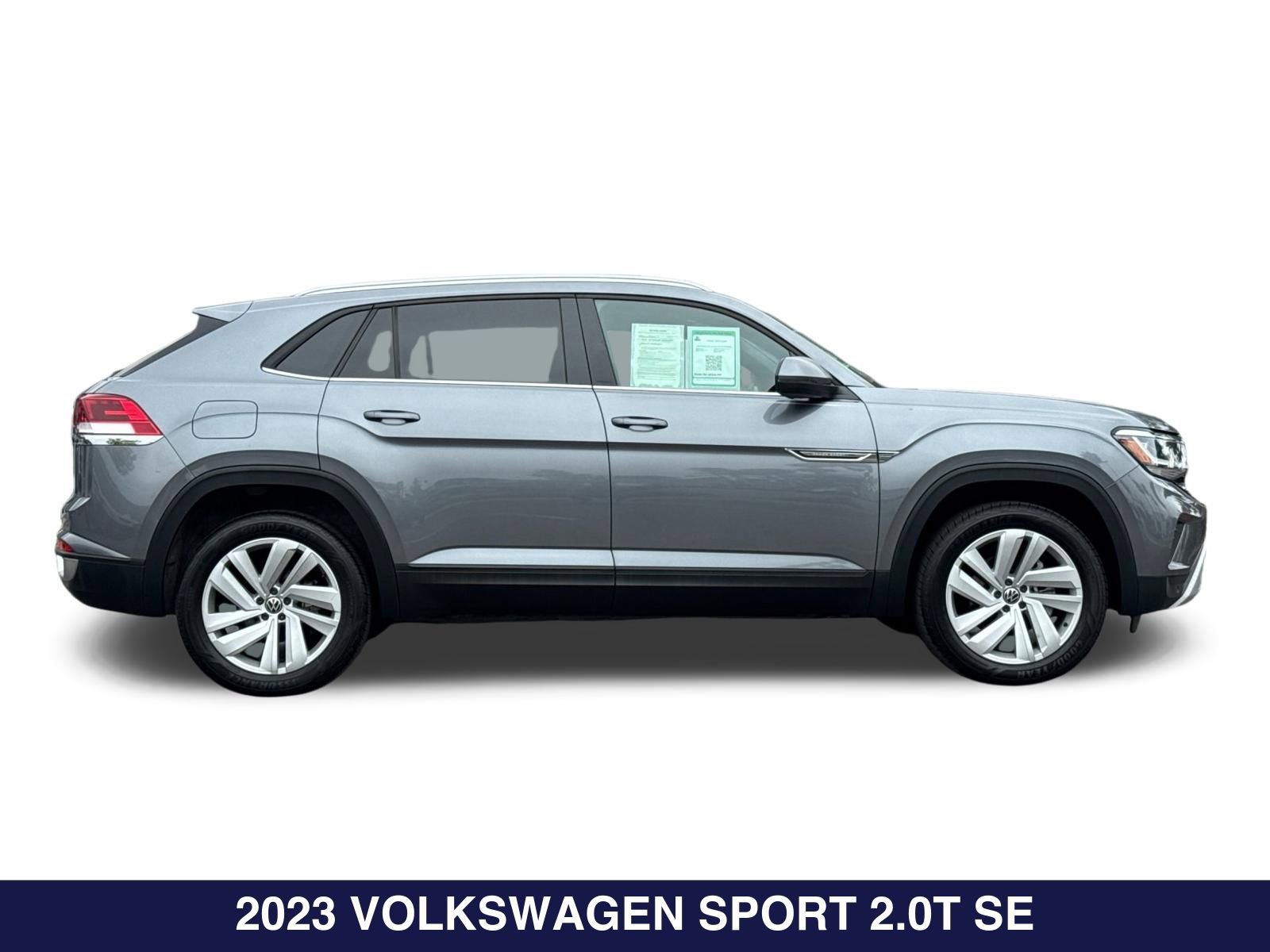 Used 2023 Volkswagen Atlas Cross Sport SE w/ Panoramic Sunroof Package FWD image 4