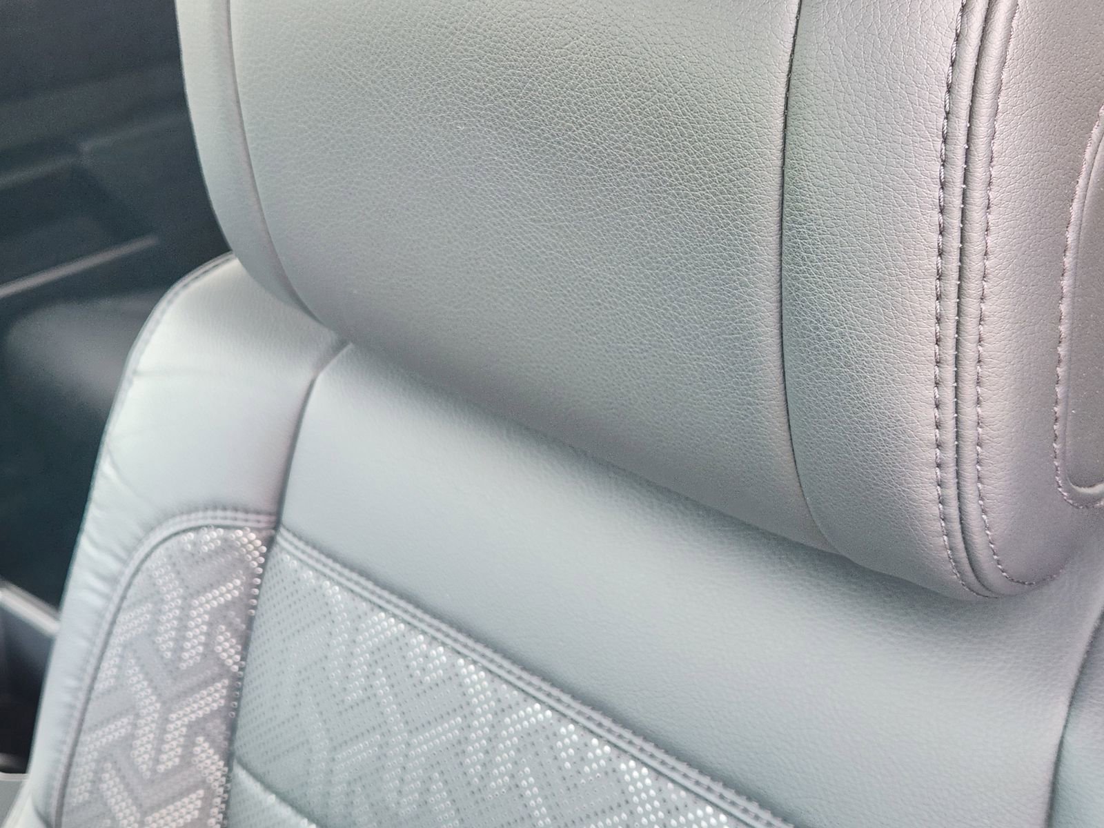 Used 2023 Toyota Sequoia Limited image 16