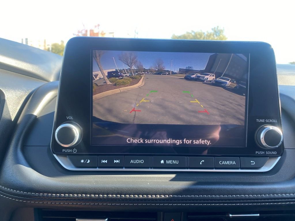 Used 2024 Nissan Rogue SV image 21